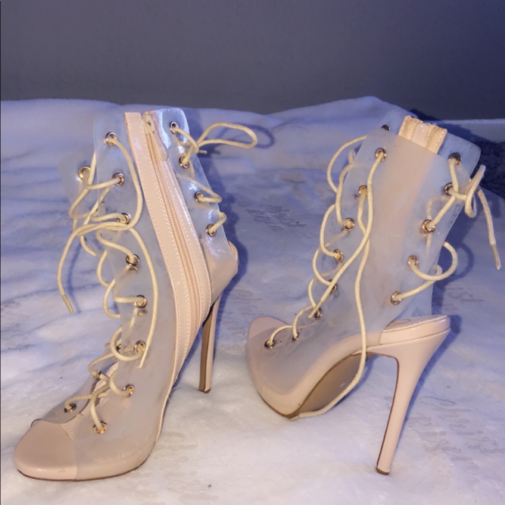Ankle shoes